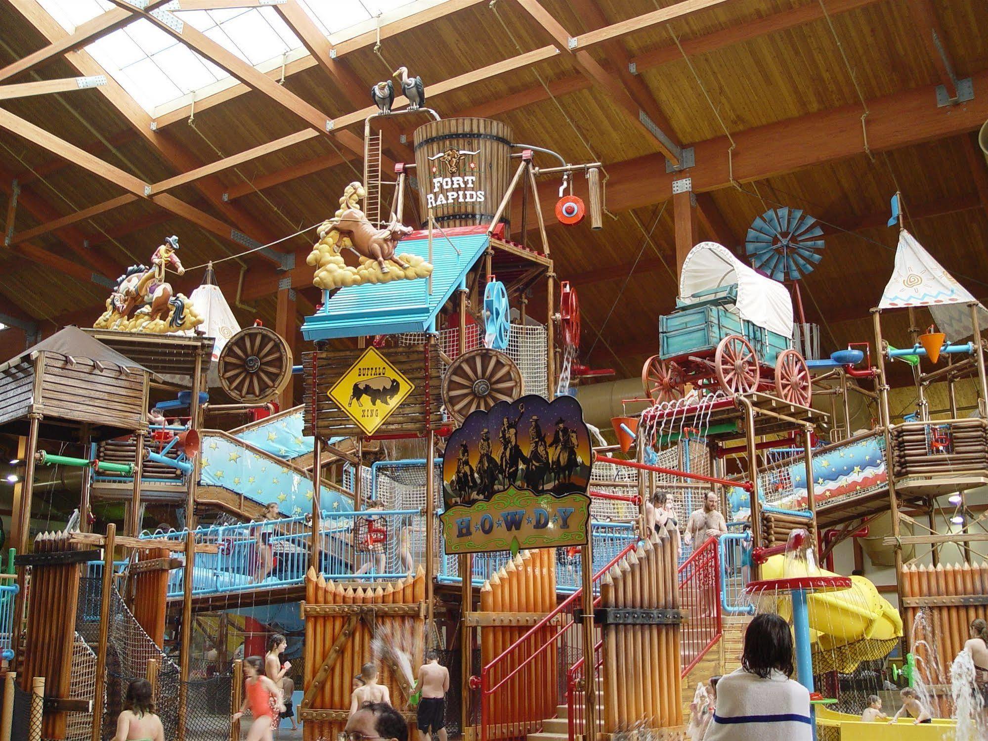 FORT RAPIDS INDOOR WATERPARK RESORT COLUMBUS: LOW RATES, SAVE ON YOUR STAY